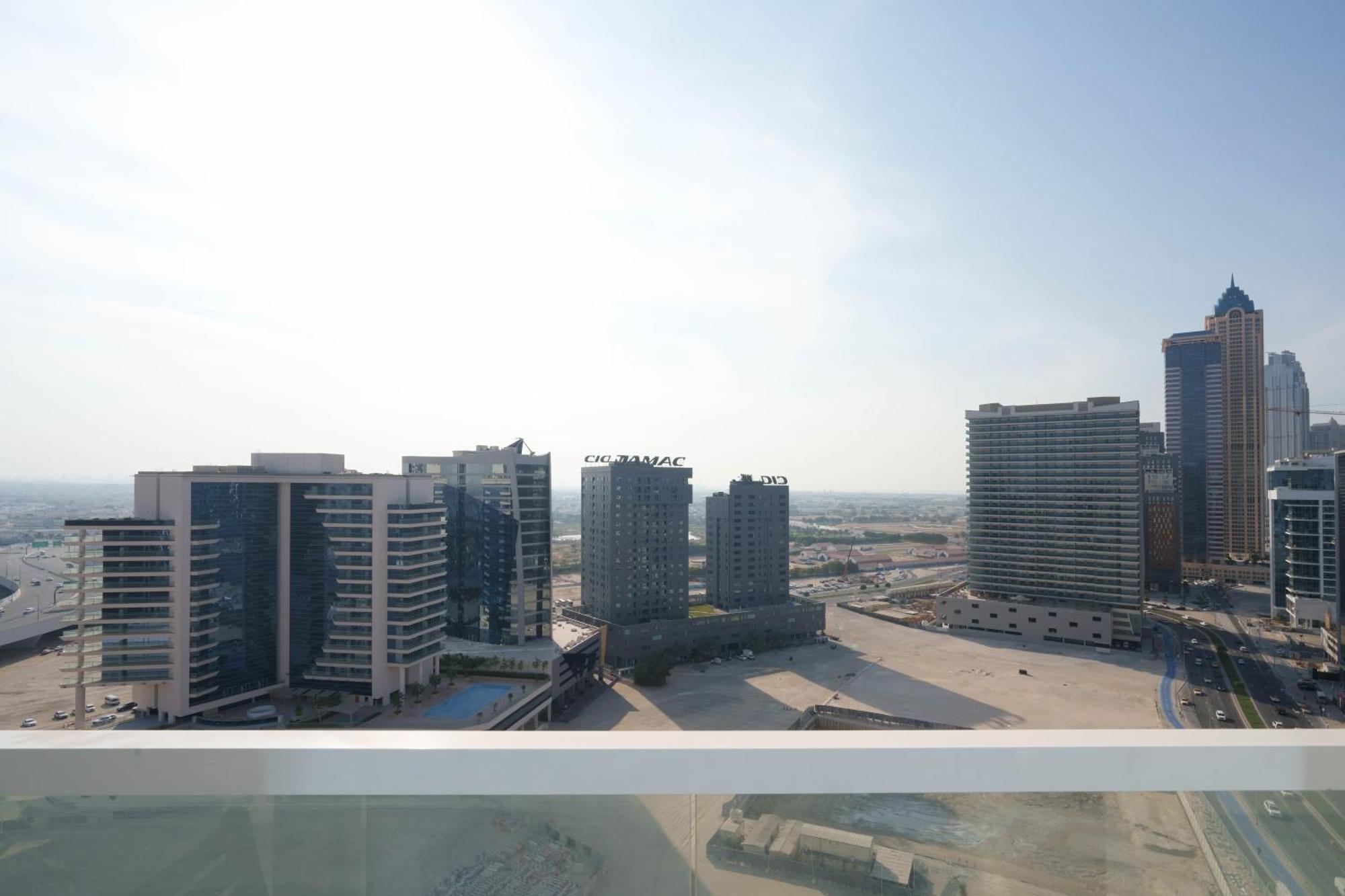 Lux Bnb I Ag Tower I Canal Views Vila Dubai Exterior foto