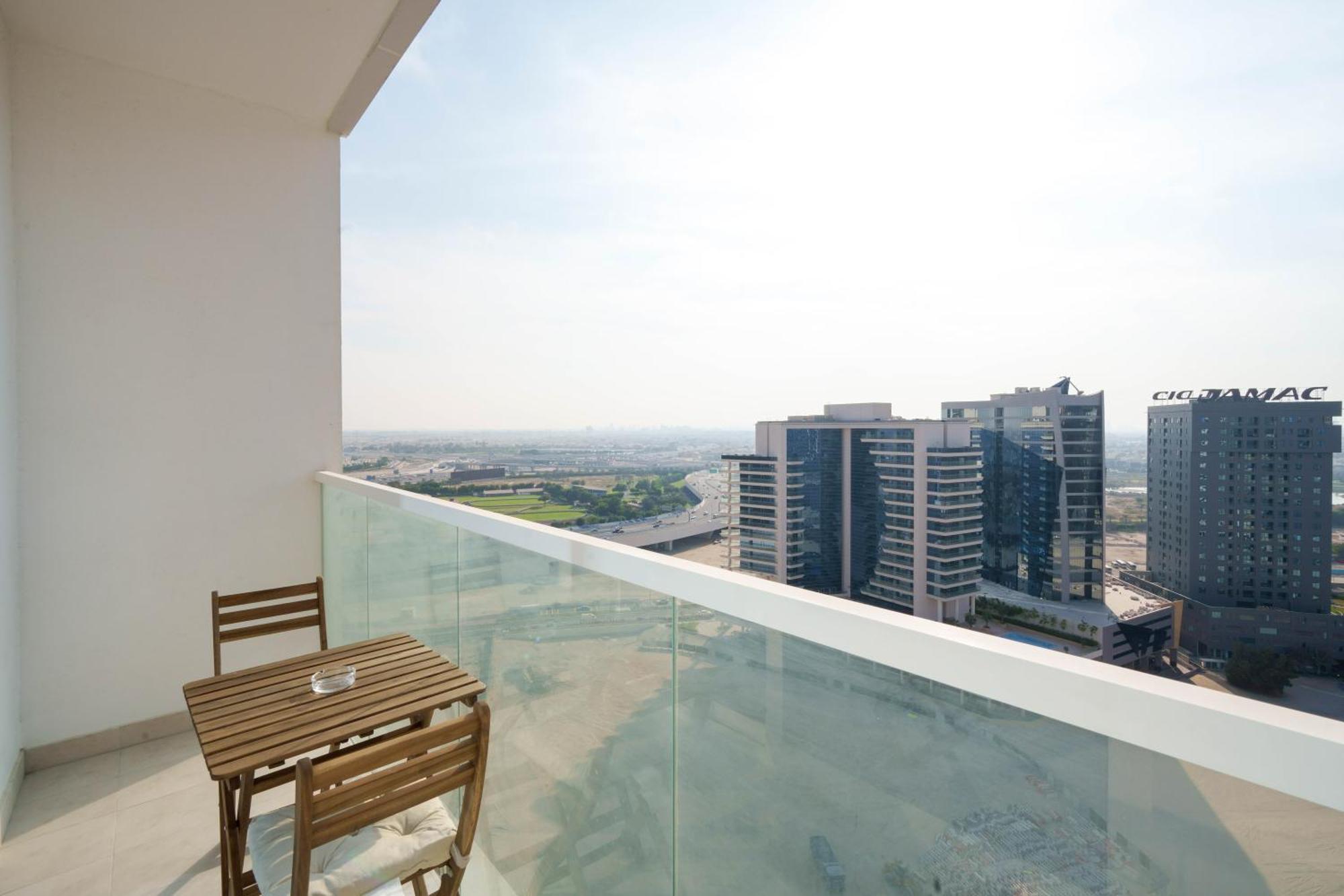 Lux Bnb I Ag Tower I Canal Views Vila Dubai Exterior foto